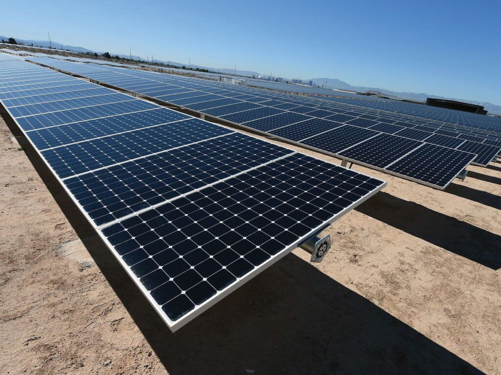 Impianti diellor 100 MW në Ballsh fillon prodhimin e pjesshëm me 1/4 e kapacitetit të tij